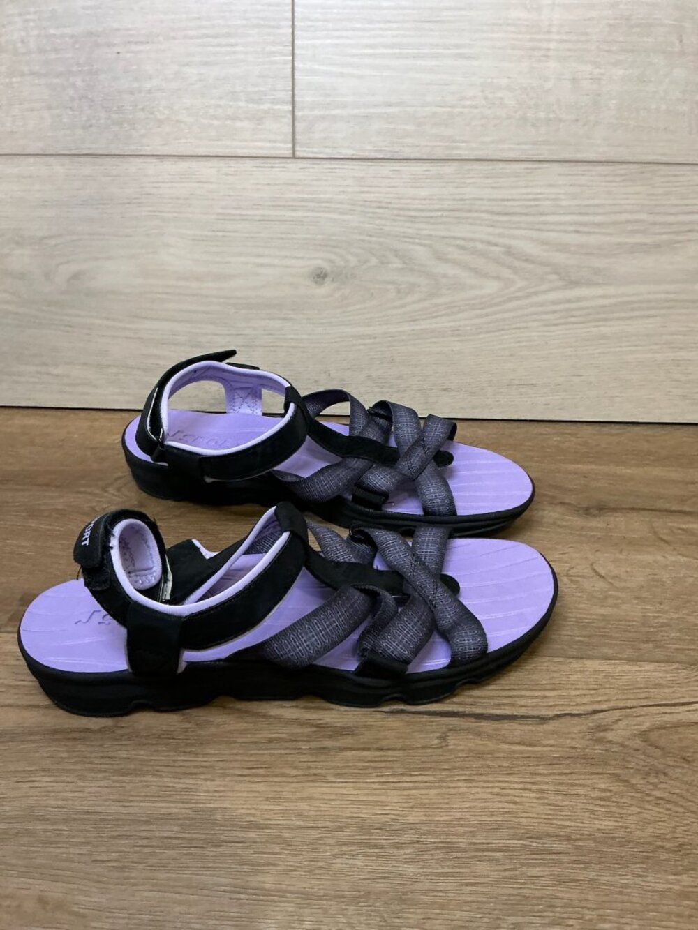 J Sport Kaia Women's Black Purple Ankle Strap Strappy Water Sandals 9